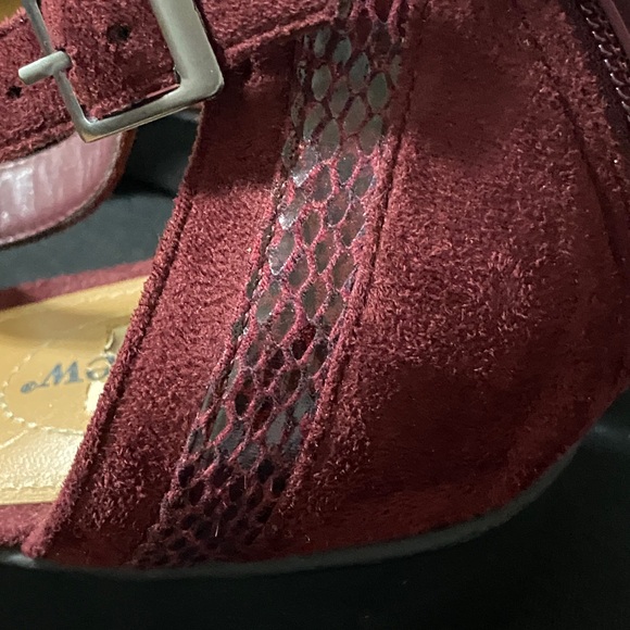 Comfortview Aurelia Women's Deep‎ Wine Flats Size 12W ankle strap wedge heel - Picture 7 of 13